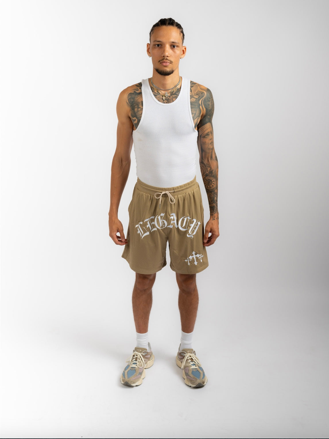 THE LEGACY EMBROIDERED MESH SHORT (BISCOTTI)